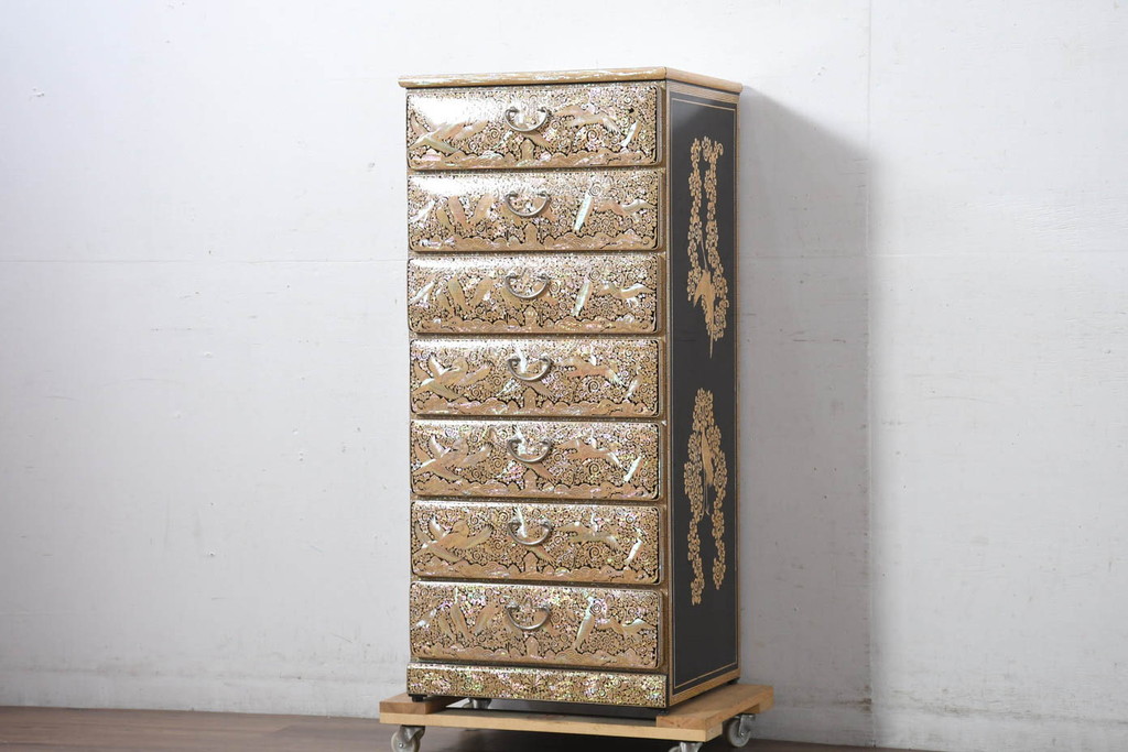 中古　超美品‼　もはや美術品‼　最高級　統一工芸研究院 吉正本　美しい螺鈿(ラデン)細工が目を引く存在感抜群の縦型チェスト(サイドチェスト、引き出し)(定価推定約150万円以上)(R-082490)
