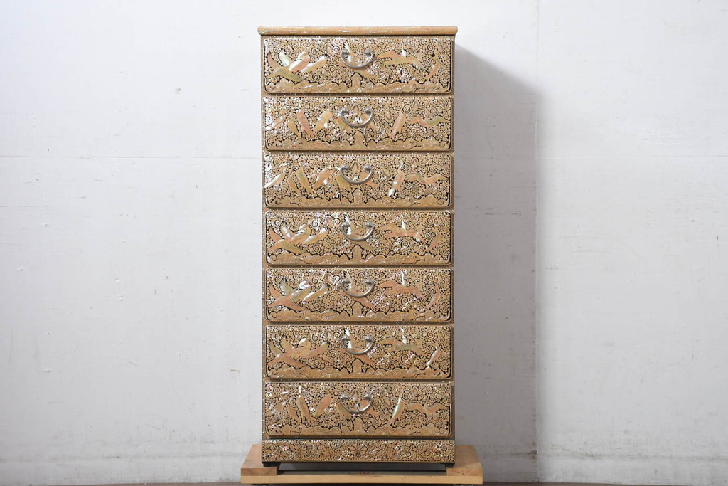 中古　超美品‼　もはや美術品‼　最高級　統一工芸研究院 吉正本　美しい螺鈿(ラデン)細工が目を引く存在感抜群の縦型チェスト(サイドチェスト、引き出し)(定価推定約150万円以上)(R-082490)