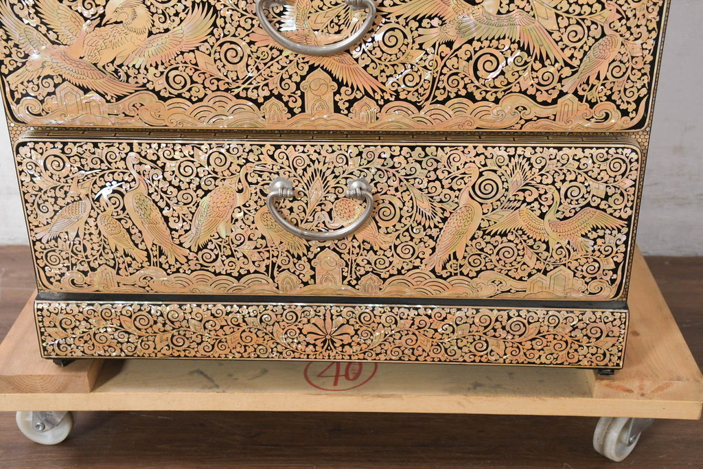 中古　超美品‼　もはや美術品‼　最高級　統一工芸研究院 吉正本　美しい螺鈿(ラデン)細工が目を引く存在感抜群の縦型チェスト(サイドチェスト、引き出し)(定価推定約150万円以上)(R-082490)