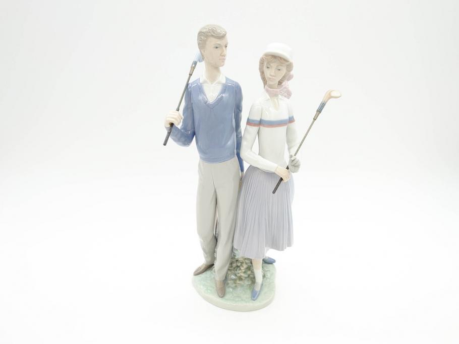 スペイン　リヤドロ　LLADRO　ゴルフのカップル　躍動感溢れる造りが素敵なフィギュリン(箱なし、陶器人形、置物、オブジェ)(R-061660)
