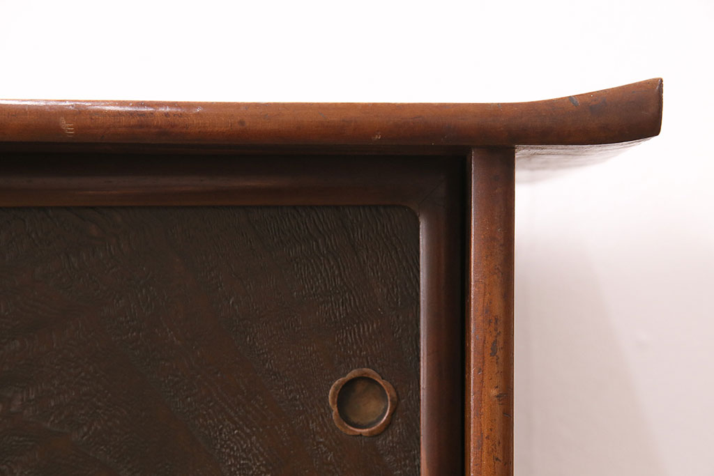 和製アンティーク　カエデ材の鳥眼杢が美しい、凝った造りの飾り棚(茶棚、陳列棚、戸棚)(R-047341)