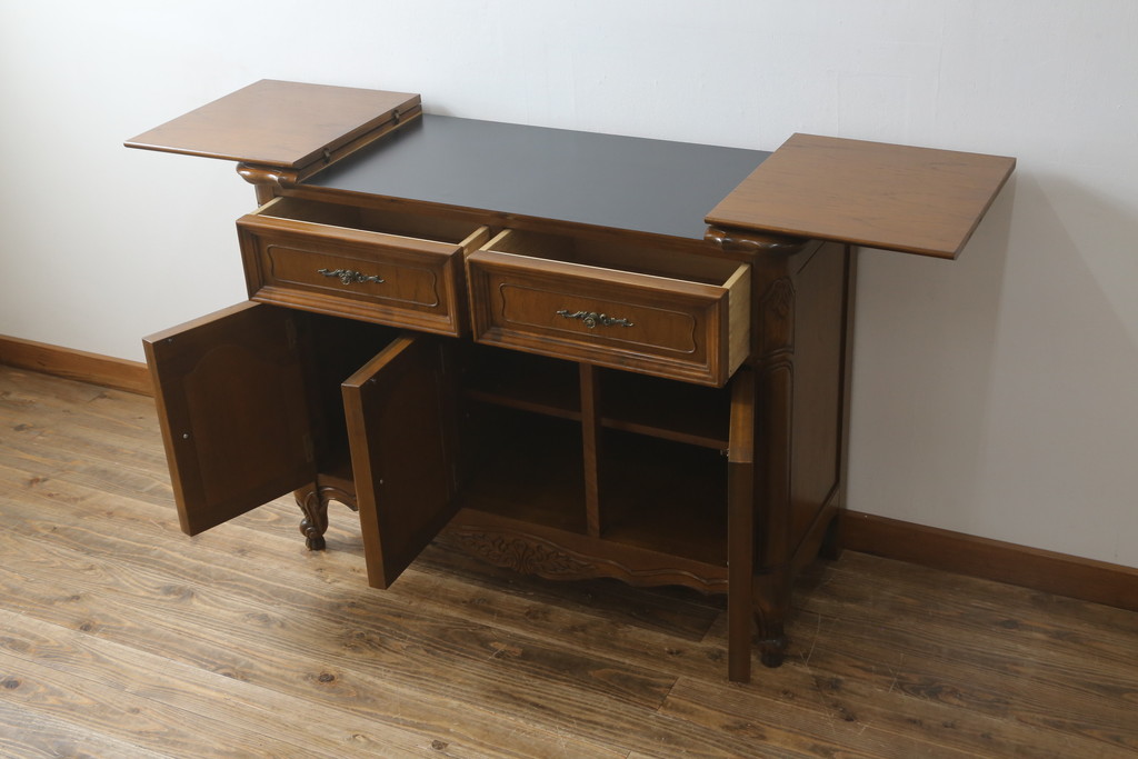 中古　美品　美しい彫刻とパーケットリーが目を惹くサイドボード(サーバー、サイドキャビネット、収納棚、戸棚、寄木細工)(定価約25万円)(R-081176)