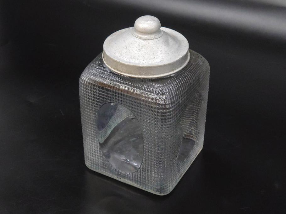 戦前　当時物　レトロな雰囲気を醸し出すキャンディーポット(菓子瓶、あめや瓶、飴屋、砂糖壺、ガラス瓶、ガラスビン、蓋(フタ)付き、菓子瓶、ボンボン入れ、小物入れ、硝子)(R-082983)