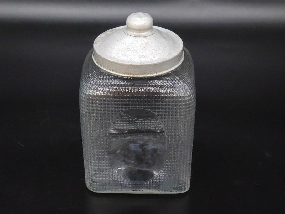 戦前　当時物　レトロな雰囲気を醸し出すキャンディーポット(菓子瓶、あめや瓶、飴屋、砂糖壺、ガラス瓶、ガラスビン、蓋(フタ)付き、菓子瓶、ボンボン入れ、小物入れ、硝子)(R-082983)