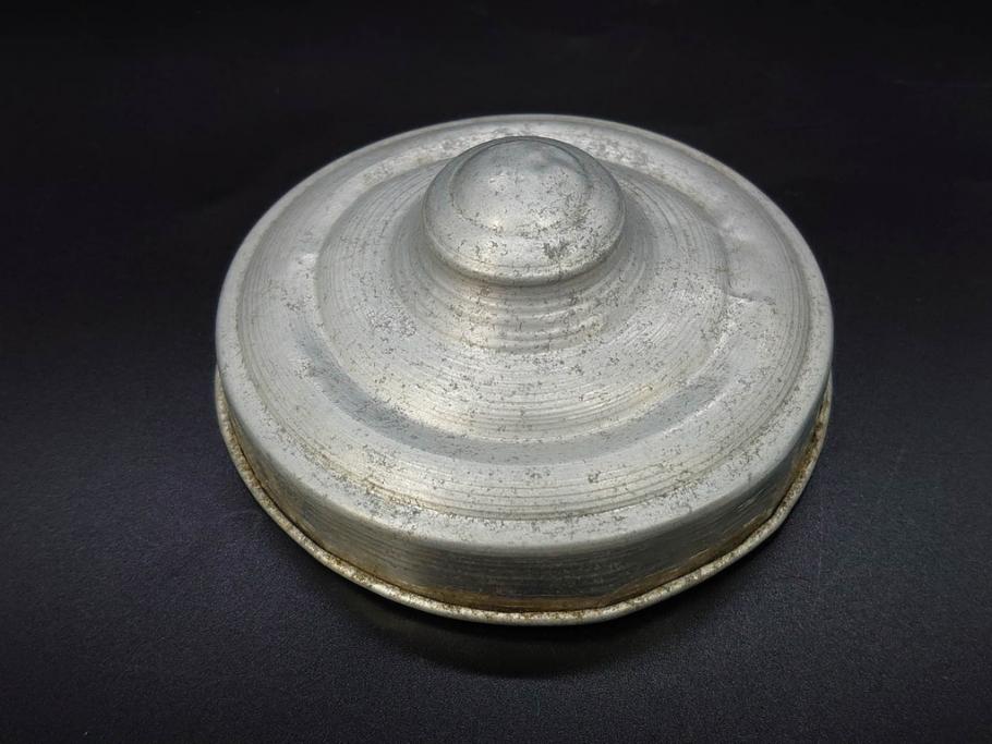 戦前　当時物　大胆にあしらわれた唐草模様が目を引くキャンディーポット(菓子瓶、あめや瓶、飴屋、砂糖壺、ガラス瓶、ガラスビン、蓋(フタ)付き、菓子瓶、ボンボン入れ、小物入れ、硝子)(R-082985)