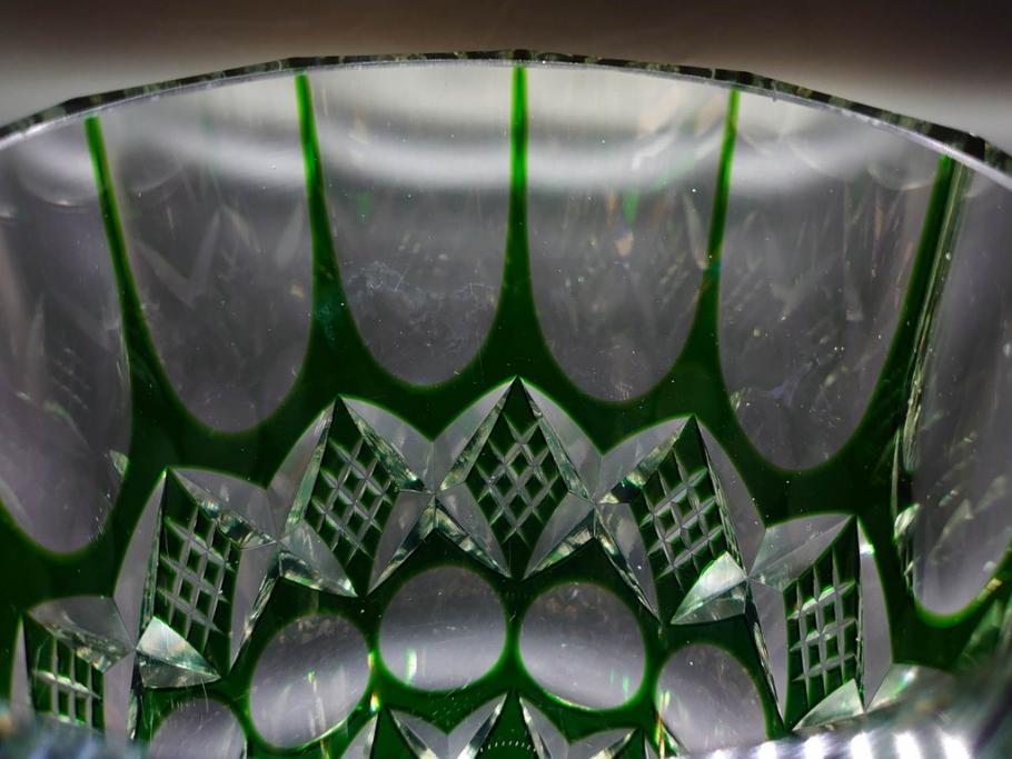 昭和レトロ　ノリタケクリスタル　切子　色被せ　緑　繊細なカットが輝きを放つ!存在感抜群の花瓶(フラワーベース、花器、花生、花入、ガラス、硝子)(R-083022)
