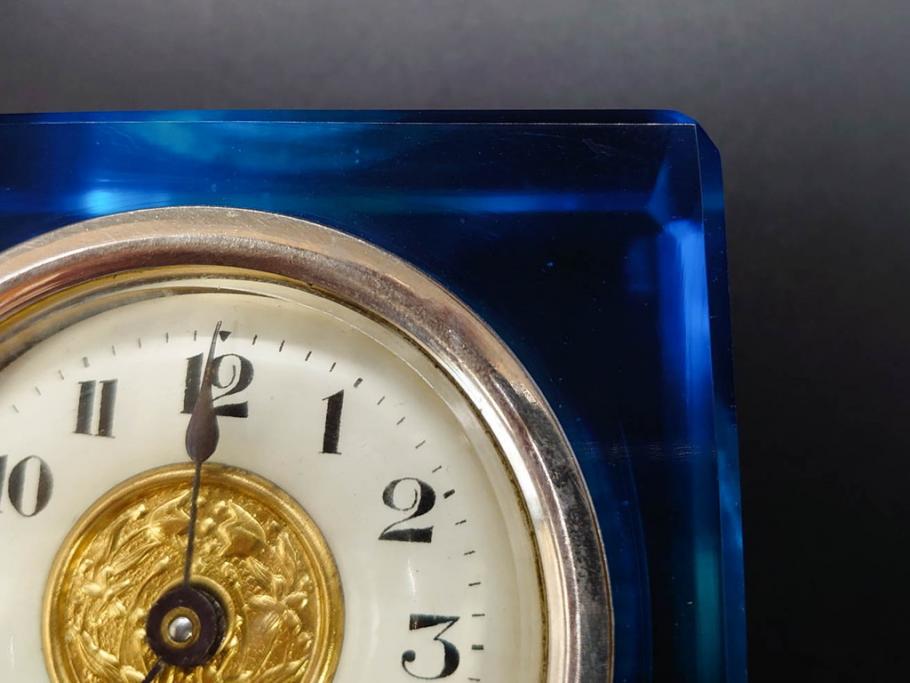 ジャンク品　戦前　東洋時計株式会社(TOYO CLOCK FACTORY)　ゼンマイ式　細やかな意匠が施されたエレガントな雰囲気溢れる置時計(置き時計、日本製、ガラス、硝子)(R-083033)