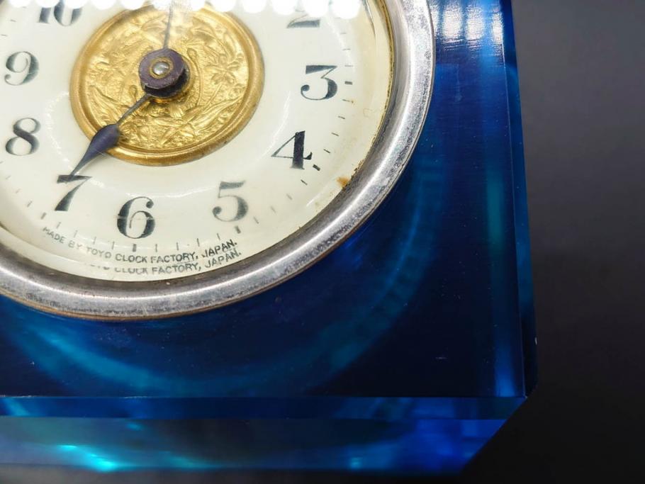 ジャンク品　戦前　東洋時計株式会社(TOYO CLOCK FACTORY)　ゼンマイ式　細やかな意匠が施されたエレガントな雰囲気溢れる置時計(置き時計、日本製、ガラス、硝子)(R-083033)