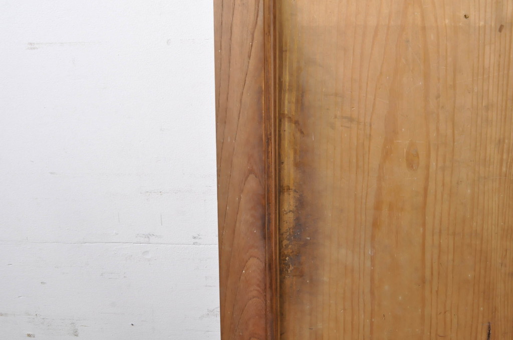 アンティーク建具　総欅(ケヤキ)材　枠欅(ケヤキ)材、板ヒノキ材　落ち着いた和の雰囲気を醸し出す蔵戸1枚(引き戸、玄関戸)(R-069023)