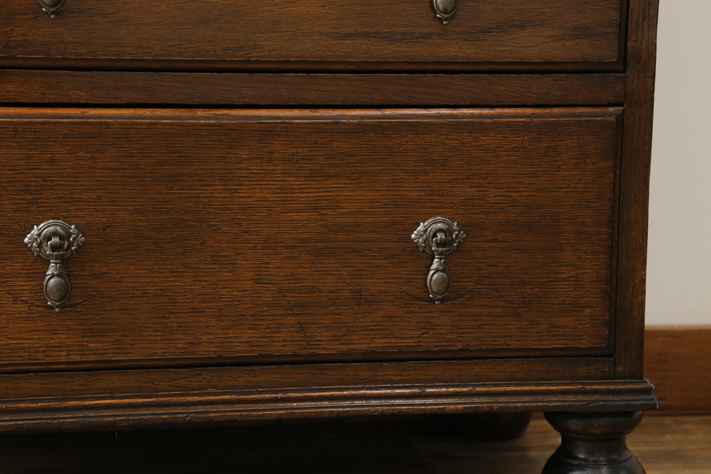 イギリスアンティーク　Lloyd's Antiques(ロイズ・アンティークス)取り扱い　趣のある佇まいが魅力的なオーク材の幅狭ライティングビューロー(ワークデスク、簿記机、在宅用、在宅ワーク用、英国)(R-074023)