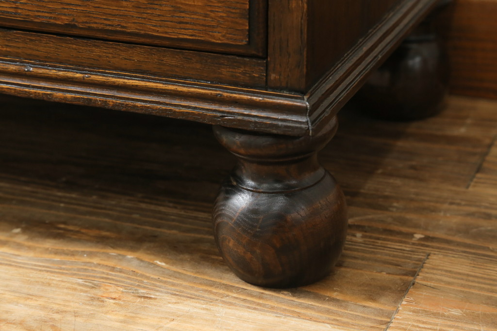 イギリスアンティーク　Lloyd's Antiques(ロイズ・アンティークス)取り扱い　趣のある佇まいが魅力的なオーク材の幅狭ライティングビューロー(ワークデスク、簿記机、在宅用、在宅ワーク用、英国)(R-074023)