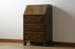 イギリスアンティーク　Lloyd's Antiques(ロイズ・アンティークス)取り扱い　趣のある佇まいが魅力的なオーク材の幅狭ライティングビューロー(ワークデスク、簿記机、在宅用、在宅ワーク用、英国)(R-074023)