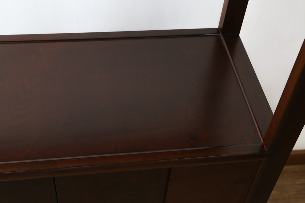中古　松本民芸家具　#506型　シックな色合いと上品な佇まいが魅力の朝鮮棚(飾り棚、収納棚、戸棚、茶棚)(定価約23万円)(R-073707)