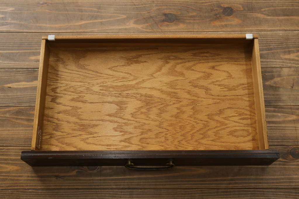 中古　希少モデル　DREXEL HERITAGE(ドレクセルヘリテイジ)　彫刻入り　異国情緒あふれるシノワズリ様式のコンソールテーブル(薄型デスク、机、ワークデスク、サイドテーブル、在宅用、在宅ワーク用)(R-080159)