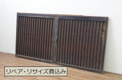 アンティーク建具　昭和中期　結霜・すりガラス入り　淡い色合いのペイントがおしゃれなガラス戸2枚セット(引き戸)(R-044983)