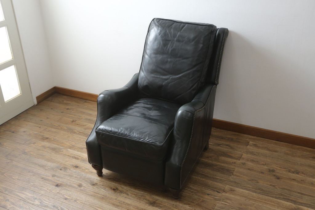 中古　DREXEL HERITAGE(ドレクセルヘリテイジ)　Upholstery(アップホルスタリー)コレクション　本革(レザー)　高級感溢れる佇まいが魅力のリクライニング付き1人掛けソファ(一人掛けソファ、1P、パーソナルチェア、ラウンジチェア、リクライニングソファ、アームソファ、フットレスト)(R-067021)