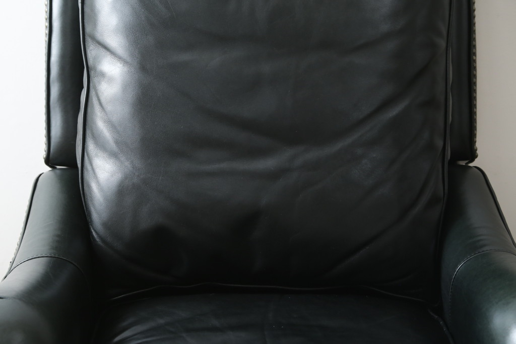 中古　DREXEL HERITAGE(ドレクセルヘリテイジ)　Upholstery(アップホルスタリー)コレクション　本革(レザー)　高級感溢れる佇まいが魅力のリクライニング付き1人掛けソファ(一人掛けソファ、1P、パーソナルチェア、ラウンジチェア、リクライニングソファ、アームソファ、フットレスト)(R-067021)