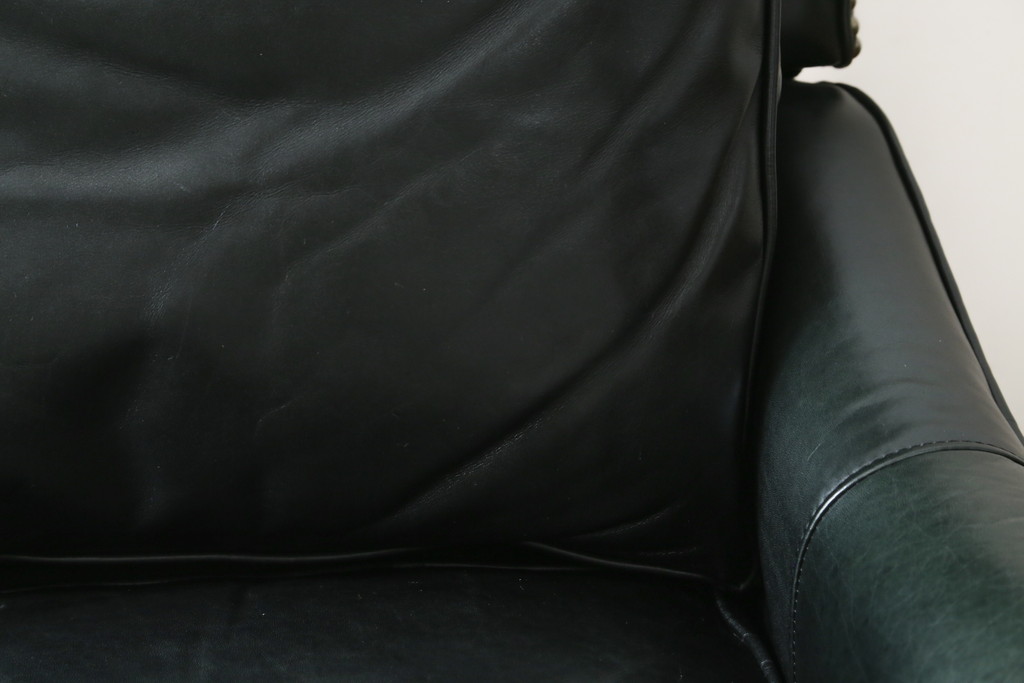 中古　DREXEL HERITAGE(ドレクセルヘリテイジ)　Upholstery(アップホルスタリー)コレクション　本革(レザー)　高級感溢れる佇まいが魅力のリクライニング付き1人掛けソファ(一人掛けソファ、1P、パーソナルチェア、ラウンジチェア、リクライニングソファ、アームソファ、フットレスト)(R-067021)