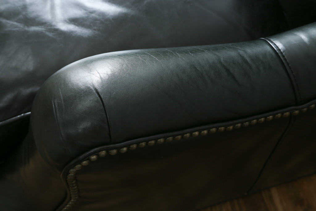 中古　DREXEL HERITAGE(ドレクセルヘリテイジ)　Upholstery(アップホルスタリー)コレクション　本革(レザー)　高級感溢れる佇まいが魅力のリクライニング付き1人掛けソファ(一人掛けソファ、1P、パーソナルチェア、ラウンジチェア、リクライニングソファ、アームソファ、フットレスト)(R-067021)