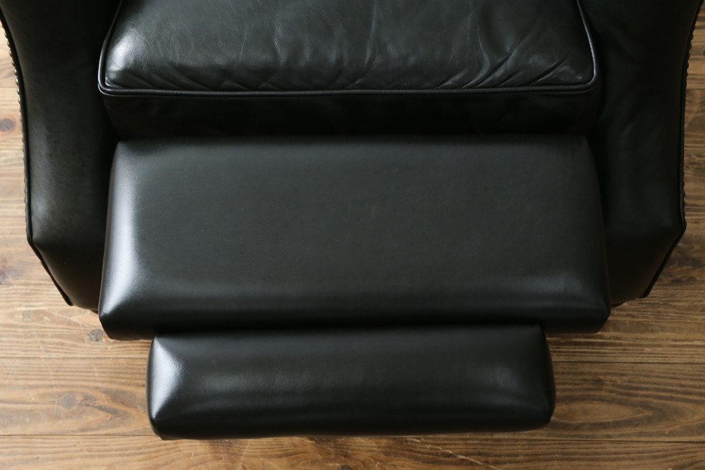 中古　DREXEL HERITAGE(ドレクセルヘリテイジ)　Upholstery(アップホルスタリー)コレクション　本革(レザー)　高級感溢れる佇まいが魅力のリクライニング付き1人掛けソファ(一人掛けソファ、1P、パーソナルチェア、ラウンジチェア、リクライニングソファ、アームソファ、フットレスト)(R-067021)
