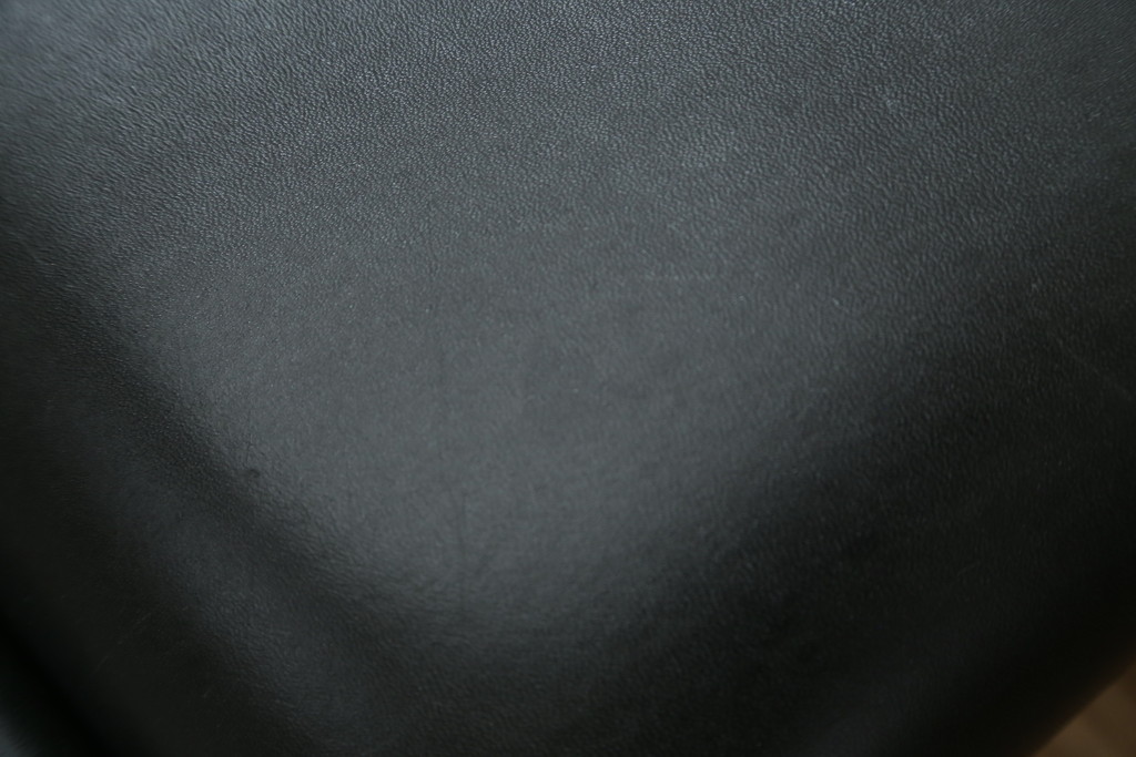 中古　DREXEL HERITAGE(ドレクセルヘリテイジ)　Upholstery(アップホルスタリー)コレクション　本革(レザー)　高級感溢れる佇まいが魅力のリクライニング付き1人掛けソファ(一人掛けソファ、1P、パーソナルチェア、ラウンジチェア、リクライニングソファ、アームソファ、フットレスト)(R-067021)