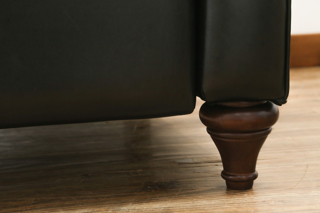 中古　DREXEL HERITAGE(ドレクセルヘリテイジ)　Upholstery(アップホルスタリー)コレクション　本革(レザー)　高級感溢れる佇まいが魅力のリクライニング付き1人掛けソファ(一人掛けソファ、1P、パーソナルチェア、ラウンジチェア、リクライニングソファ、アームソファ、フットレスト)(R-067021)