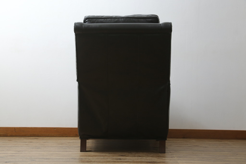 中古　DREXEL HERITAGE(ドレクセルヘリテイジ)　Upholstery(アップホルスタリー)コレクション　本革(レザー)　高級感溢れる佇まいが魅力のリクライニング付き1人掛けソファ(一人掛けソファ、1P、パーソナルチェア、ラウンジチェア、リクライニングソファ、アームソファ、フットレスト)(R-067021)