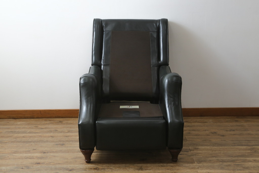 中古　DREXEL HERITAGE(ドレクセルヘリテイジ)　Upholstery(アップホルスタリー)コレクション　本革(レザー)　高級感溢れる佇まいが魅力のリクライニング付き1人掛けソファ(一人掛けソファ、1P、パーソナルチェア、ラウンジチェア、リクライニングソファ、アームソファ、フットレスト)(R-067021)