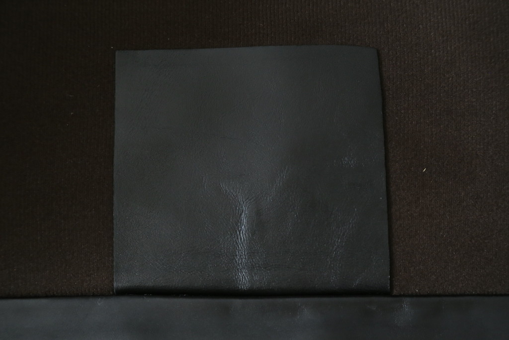 中古　DREXEL HERITAGE(ドレクセルヘリテイジ)　Upholstery(アップホルスタリー)コレクション　本革(レザー)　高級感溢れる佇まいが魅力のリクライニング付き1人掛けソファ(一人掛けソファ、1P、パーソナルチェア、ラウンジチェア、リクライニングソファ、アームソファ、フットレスト)(R-067021)