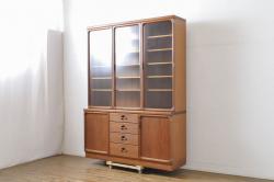 中古　美品!!　九州民芸家具　欅(ケヤキ)材　引き出し2杯付き　表情豊かな木目が魅力的なモダンデザインの茶棚(飾り棚、戸棚、収納棚、サイドキャビネット)(R-079948)