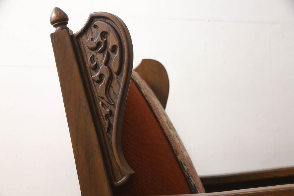 和製ビンテージ　オランダ柄　オーク材　起立木工　重厚でクラシカルな雰囲気と温かみを兼ね備えた1人掛けソファ(アームチェア、椅子、イス、ヴィンテージ)(R-059491)