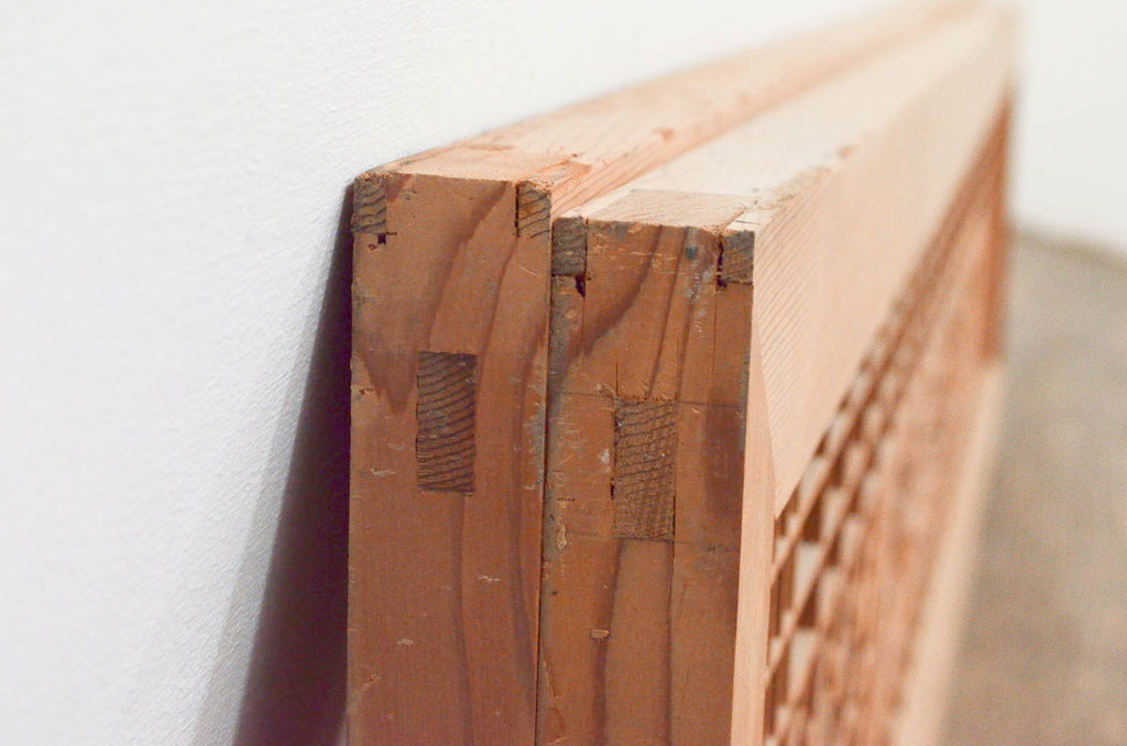 アンティーク建具　近江八景の彫刻が目を惹く組子欄間2枚セット(明り取り、明かり取り)(R-074220)
