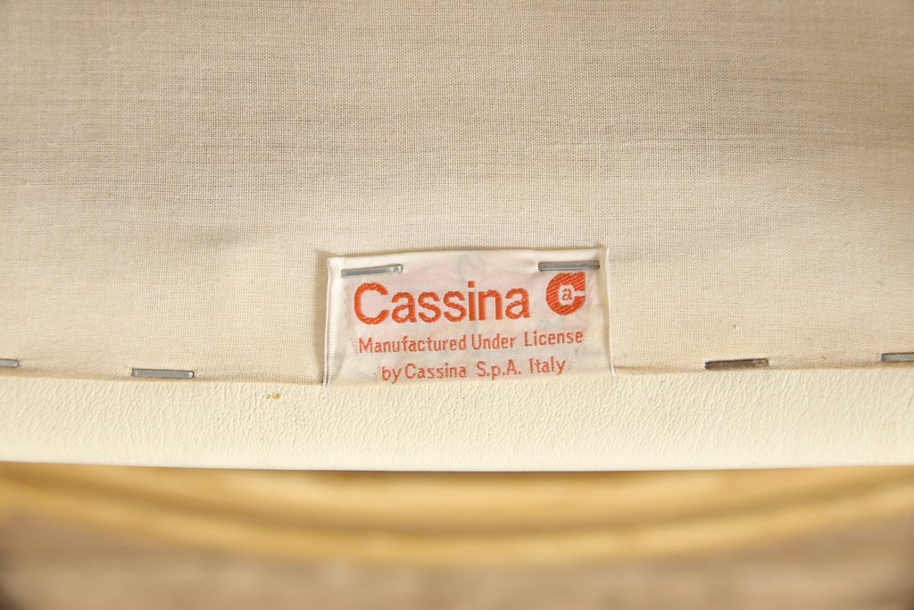 中古　Cassina(カッシーナ)　GIO PONTI(ジオ・ポンティ)　646　本革　アッシュ材　ナチュラルテイストの空間づくりにおすすめのアームレスチェア(椅子、ダイニングチェア)(R-051288)