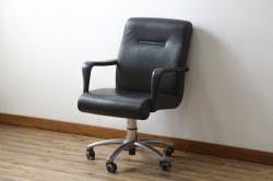 中古　EKORNES(エコーネス)　ロイヤルシリーズ　本革(レザー)　極上のくつろぎの時間を演出するストレスレスチェア+オットマンのセット(クラシックベース、アームチェア、リクライニングチェア、椅子、イス、1人掛けソファ、1Pソファ、フットスツール、北欧)(定価約46万円)(R-065468)