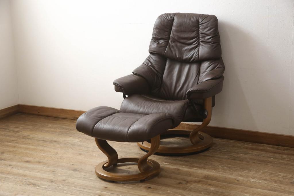 中古　美品　EKORNES(エコーネス)　本革　オットマン付き　ストレスレス レノ クラシック(M)(アームチェア、リクライニングチェア、椅子、一人掛けソファ、1Pソファ)(定価約37万9千円)(R-076090)