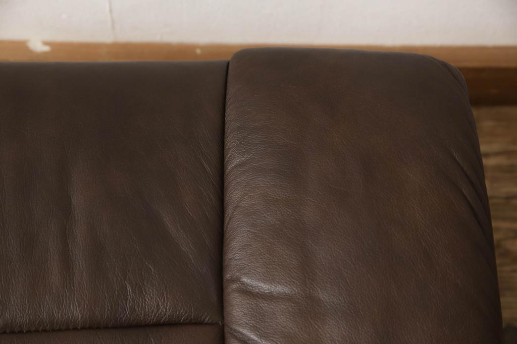 中古　美品　EKORNES(エコーネス)　本革　オットマン付き　ストレスレス レノ クラシック(M)(アームチェア、リクライニングチェア、椅子、一人掛けソファ、1Pソファ)(定価約37万9千円)(R-076090)