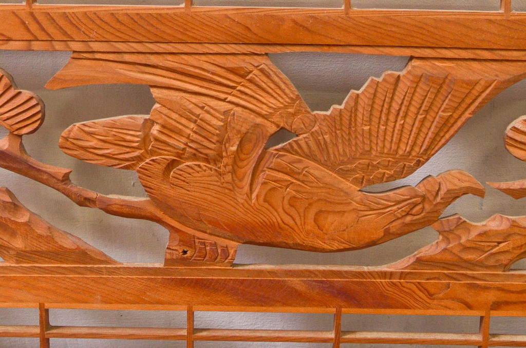 アンティーク建具　松・鷲　彫刻と組子細工の組み合わせが美しい欄間2枚セット(明り取り、明かり取り)(R-074282)