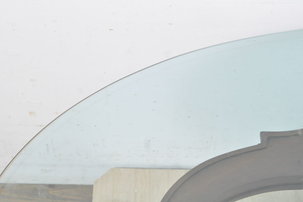 中古　DREXEL HERITAGE(ドレクセルヘリテイジ)　FRANCESCA(フランチェスカ)シリーズ　エレガントなデザインの脚が魅力的なガラス天板のカクテルテーブル(センターテーブル、ローテーブル、リビングテーブル、ガラステーブル)(定価約48万円)(R-062173)