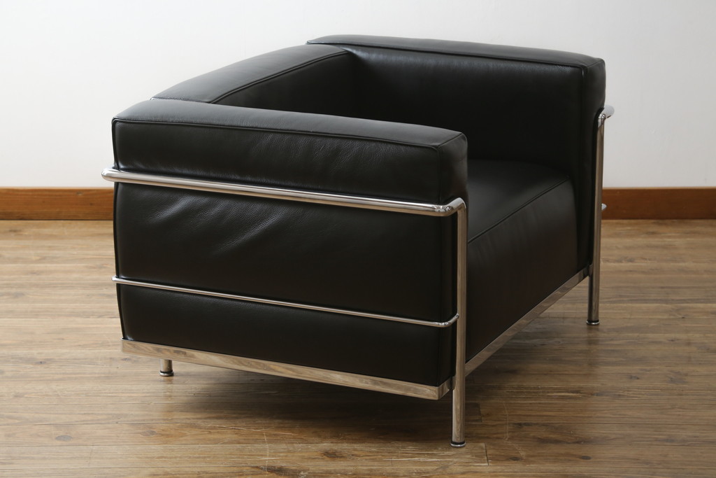 極美品中古　Cassina (Le Corbusier)(R-062545) 卸売り家具・インテリア - 極美品中古 Cassina (Le Corbusier)(R