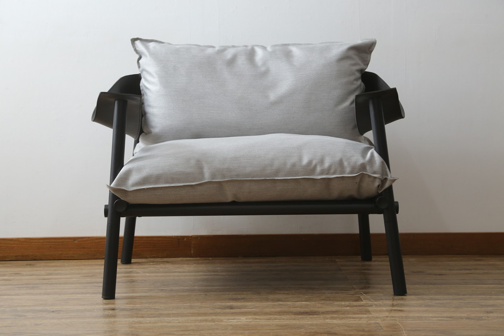 中古　アスプルンド(ASPLUND)取り扱い　emu(エミュー)　TERRAMARE(テラマーレ)　1P SOFA　シックでスタイリッシュなデザインが目を惹く1人掛けソファ(一人掛け、アームチェア、椅子、イス)(R-078580)