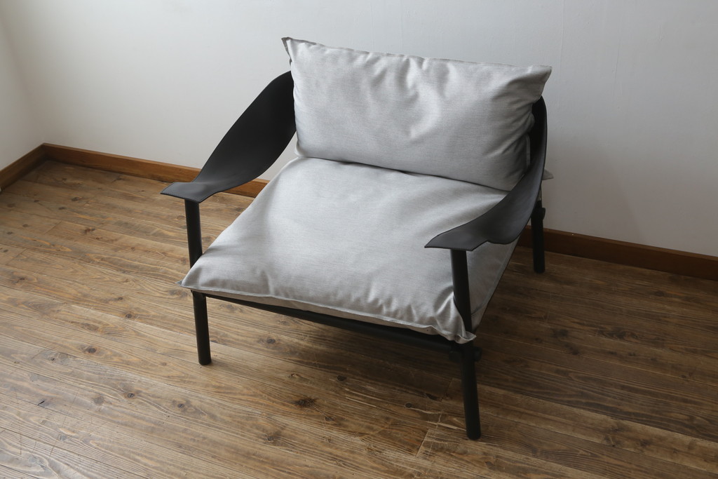 中古　アスプルンド(ASPLUND)取り扱い　emu(エミュー)　TERRAMARE(テラマーレ)　1P SOFA　シックでスタイリッシュなデザインが目を惹く1人掛けソファ(一人掛け、アームチェア、椅子、イス)(R-078580)