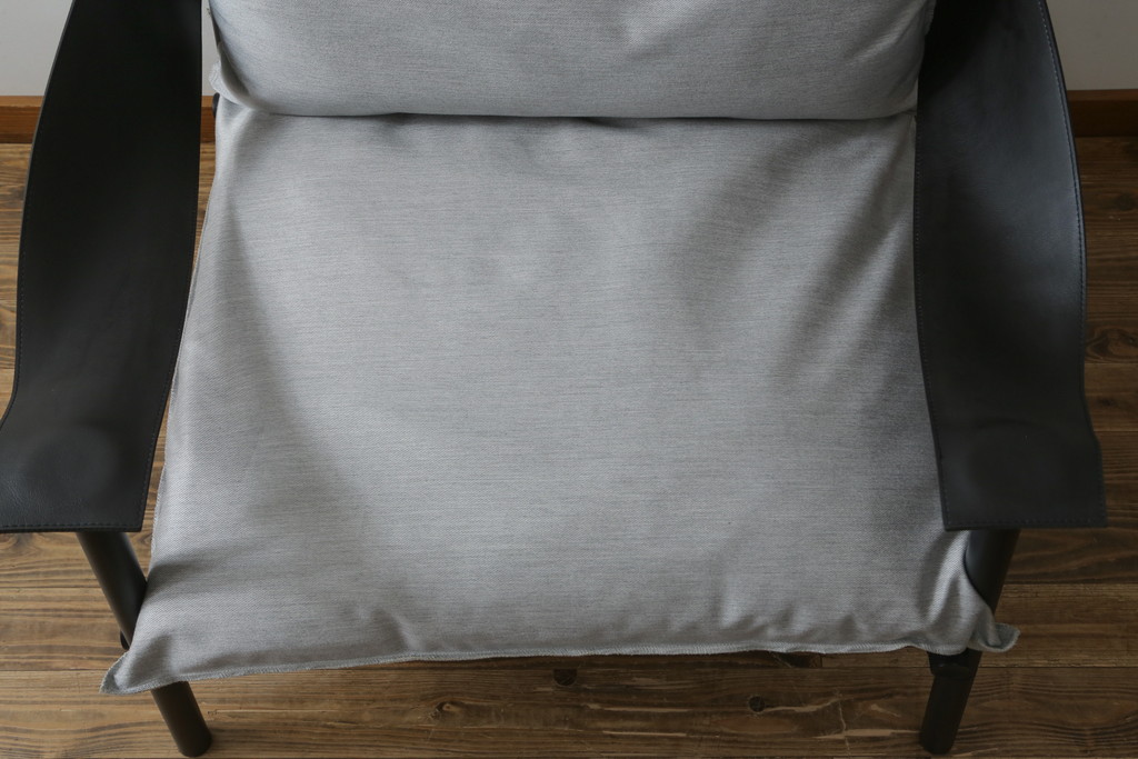 中古　アスプルンド(ASPLUND)取り扱い　emu(エミュー)　TERRAMARE(テラマーレ)　1P SOFA　シックでスタイリッシュなデザインが目を惹く1人掛けソファ(一人掛け、アームチェア、椅子、イス)(R-078580)
