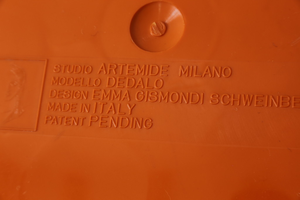イタリアビンテージ　Artemide MILANO(アルテミデ)社　DEDALO(デダーロ)　コロンとしたフォルムが魅力的!近未来的なインテリアにおすすめのアンブレラスタンド(傘立て、かさ立て、ディスプレイ、店舗什器、ヴィンテージ)(R-081844)