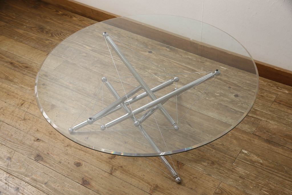 中古　美品　Cassina(カッシーナ)　713　スタイリッシュなデザインがワンランク上の暮らしを演出するセンターテーブル(ローテーブル、カクテルテーブル、カフェテーブル、コーヒーテーブル、ラウンドテーブル、ガラス)(定価約46万円)(R-076920)