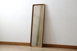 北欧ビンテージ　スウェーデン　GLAS-MASTER(グラスマスター)社　チーク材　木のぬくもりを感じる色味が素敵なウォールミラー(姿見、壁掛け鏡、ヴィンテージ)(R-080802)