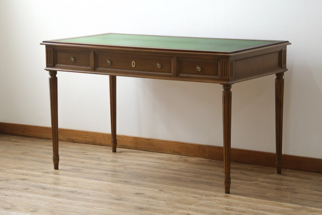 中古　イギリス高級輸入家具　洗練された佇まいが美しいレザートップデスク(机、平机、ワークデスク、在宅用、在宅ワーク)(定価約60万円)(R-062846)