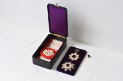 【古美術買取】勲一等旭日大綬章(勲章)　海軍大将所持品　日本軍 (アンティーク)を買取りました。