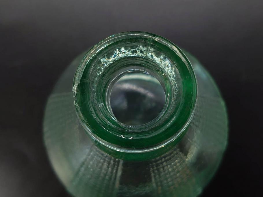 当時物　醤油差し　プレスガラス　時代を重ねた趣あるガラス瓶5点セット(オリンピック、五輪、醤油瓶、しょうゆ差し、調味料入れ、ソース、硝子、和ガラス)(R-082896)