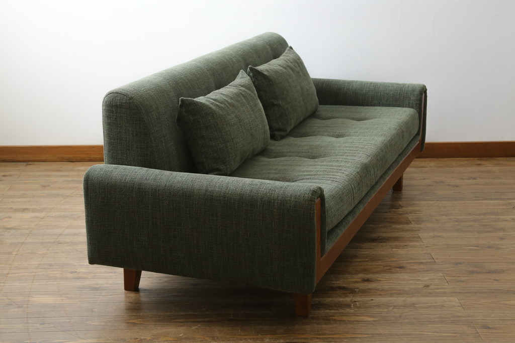 中古　美品　ACME Furniture(アクメ ファニチャー)　 WINDAN SOFA(ウィンダンソファ)　ファブリックに包まれた木のフレームが珍しい2.5人掛けソファ(2P、2.5P、3P、2人掛け、2.5人掛け、3人掛け)(定価約23万円)(R-081932)