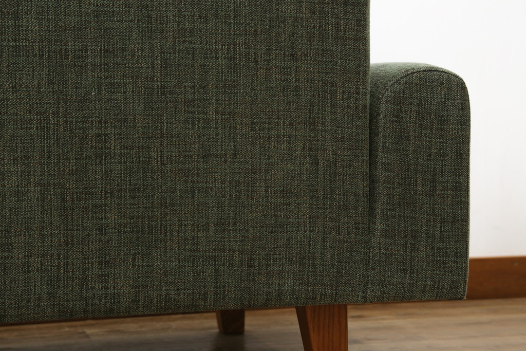 中古　美品　ACME Furniture(アクメ ファニチャー)　 WINDAN SOFA(ウィンダンソファ)　ファブリックに包まれた木のフレームが珍しい2.5人掛けソファ(2P、2.5P、3P、2人掛け、2.5人掛け、3人掛け)(定価約23万円)(R-081932)